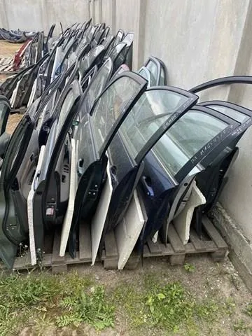 Drzwi przednie prawe Daihatsu Terios II