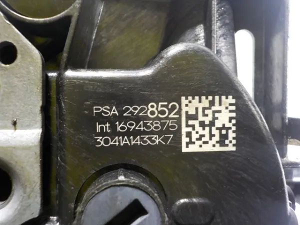 Zamek drzwi tylnych prawych Opel Corsa F