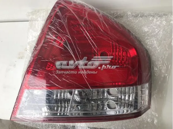 Lampa zespolona tylna prawa KIA Cerato I