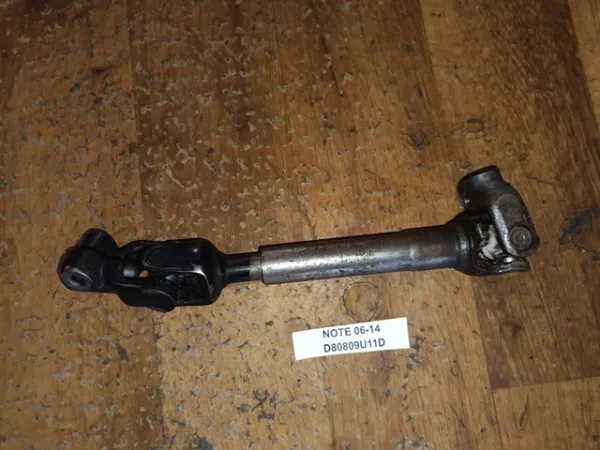 Wał Cardana kolumny kierowniczej górny D80809U11D Nissan/Infiniti