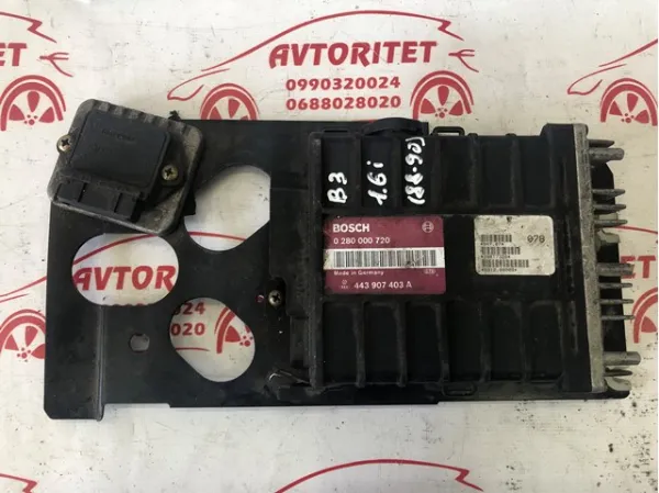 Sterownik silnika 443907403 VAG