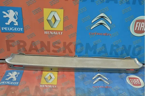Zderzak tylny Renault Trafic II