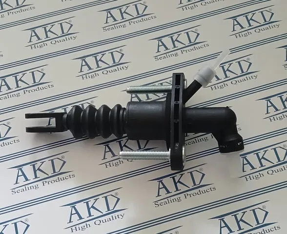 Cylinder sprzęgła główny 5679303 General Motors