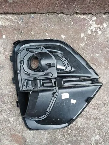 Obrzeże lampy przeciwmgielnej 86521F1610 Hyundai/Kia