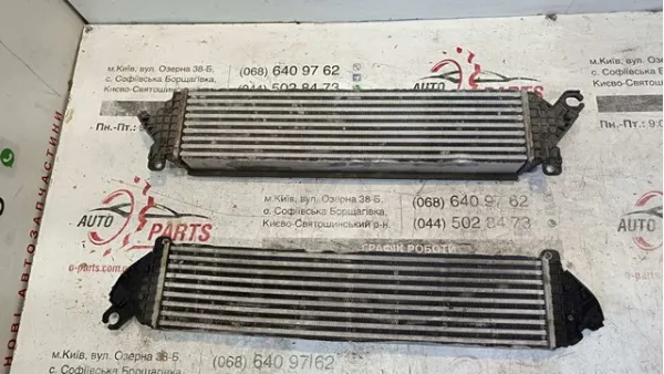 Chłodnica intercoolera PY8W13565 Mazda