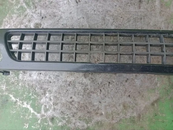 Atrapa chłodnicy Opel Frontera A