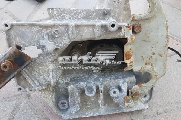 Poduszka (podpora) silnika lewa 11220BN720 Nissan/Infiniti