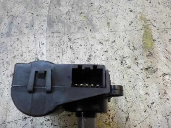 Do koszyka Silniczek klapy nagrzewnicy KIA Sportage 4