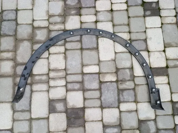 Poszerzenie (nakładka) reperaturki błotnika przedniego prawy 638744170R Renault (RVI)
