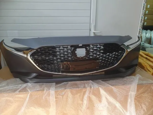 Atrapa chłodnicy Mazda 3 BP