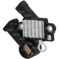 Regulator alternatora (przekaźnik ładowania) Chevrolet Cruze J300