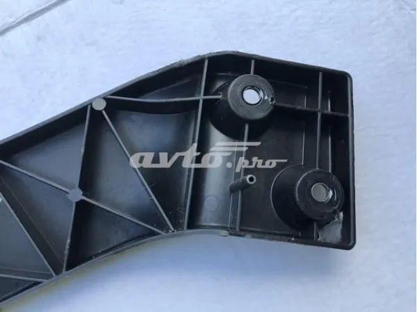 Uchwyt przedniej osłony prawej 9830521680 Peugeot/Citroen