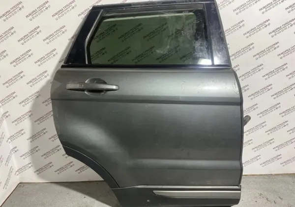 Drzwi tylne prawe LR028556 Land Rover