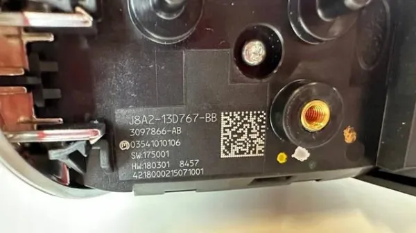 Zespół przełączników pod kierownicą LR092579 Land Rover