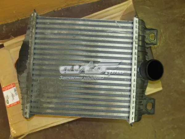Chłodnica intercoolera LR036432 Land Rover