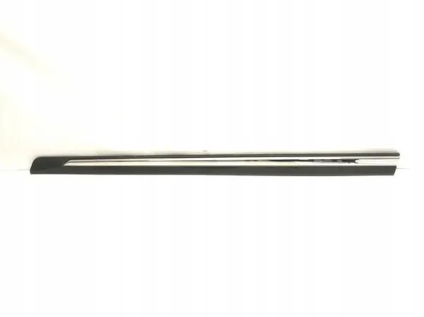 Listwa ochronna drzwi przednich prawych dolna 808766FR0A Nissan/Infiniti