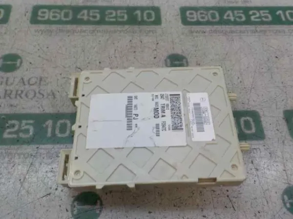 Skrzynka bezpieczników 2443670 Ford