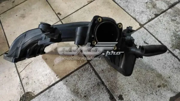 Kolektor ssący 8200275053 Renault (RVI)