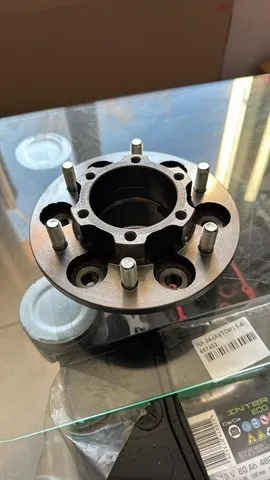 Piasta przednia Nissan Patrol Y61