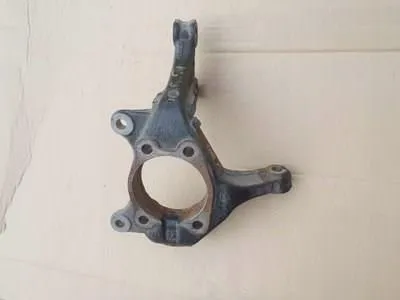 Czop (zwrotnica) przedni lewy 432120F040 Toyota