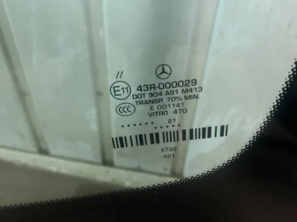Szyba przednia A166670570064 Mercedes