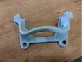 Jarzmo zacisku hamulcowego tylnego Seat Alhambra 7V8, 7V9