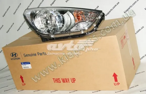 Reflektor prawy 921022S020 Hyundai/Kia