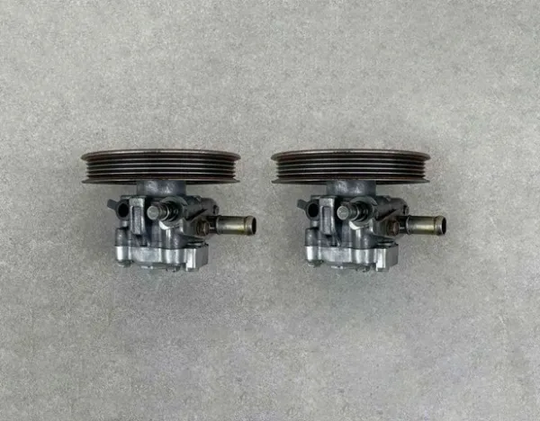 Pompa wspomagania hydraulicznego kierownicy MR333754 Mitsubishi
