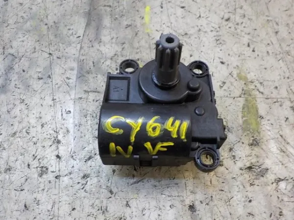  Silniczek klapy nagrzewnicy KIA Sportage IV SUV (QL) (2015 - 2025) IV