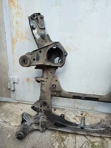 Korpus osi przedniej 6884852 BMW