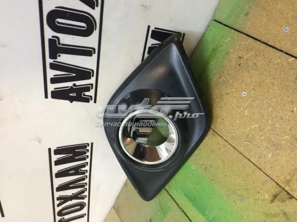 Zaślepka (kratki) lamp przeciwmgielnych zderzaka przedniego lewa 521280K170 Toyota