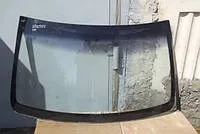 Szyba przednia 8200240517 Renault (RVI)