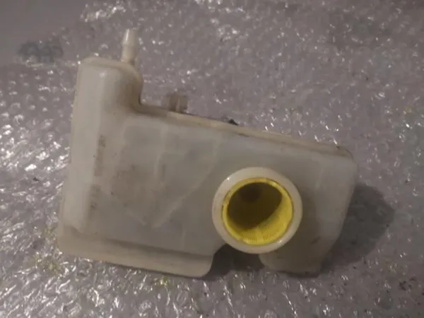 Zbiorniczek głównego cylindra hamulcowego (płynu hamulcowego) Audi A3 8VS, 8VM