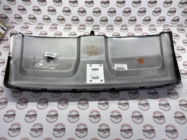 Zaślepka zderzaka haka holowniczego tylna LR045174 Land Rover
