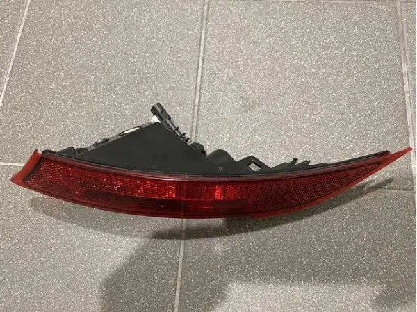 Przednia lampa przeciwmgielna tylna lewa LR082084 Land Rover