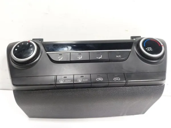 Sterownik trybów ogrzewania/klimatyzacji Hyundai Tucson III
