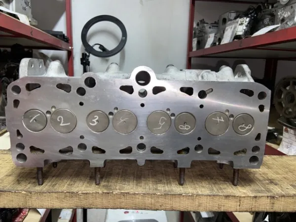 Śruba głowicy cylindrów Audi A6 C5