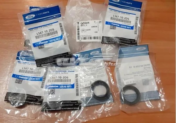 Pierścień uszczelniający gniazda świecy L567102D5 Mazda