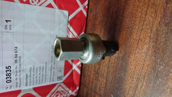 Czujnik ciśnienia bezwzględnego klimatyzacji 90414997 General Motors
