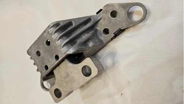 Poduszka (podpora) silnika prawa Opel Astra K