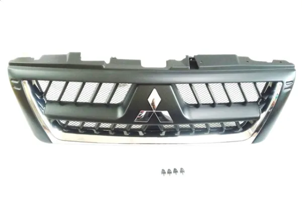 Atrapa chłodnicy Mitsubishi Pajero III
