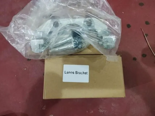 Jarzmo zacisku hamulcowego przedniego Daewoo Lanos KLAT