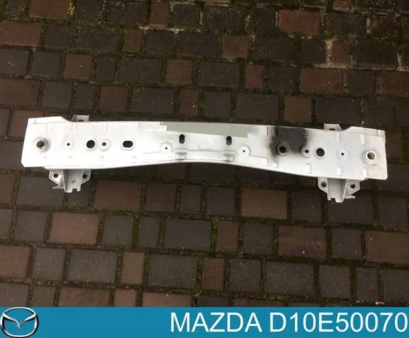 Wzmocnienie zderzaka przedniego D10E50070 Mazda