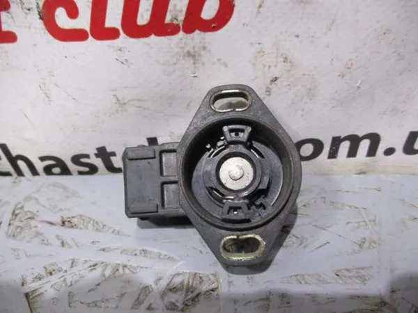 Czujnik położenia przepustnicy (potencjometr) Mitsubishi Lancer IV