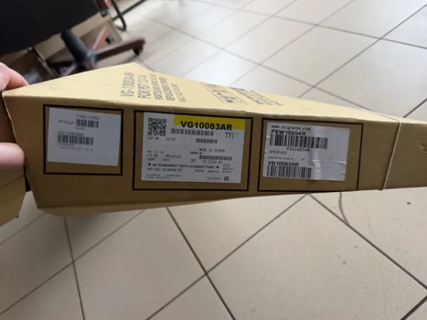 Błotnik przedni prawy PVW10054R Signeda