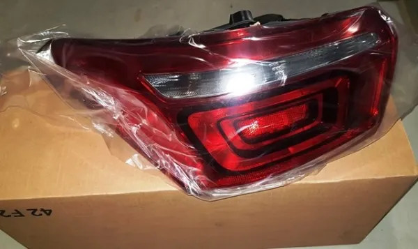 Lampa zespolona tylna lewa 9817303780 Peugeot/Citroen