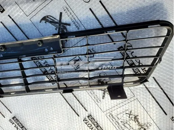 Kratka zderzaka przedniego środkowa 531120K120 Toyota