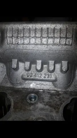 Głowica cylindrów Opel Calibra 85