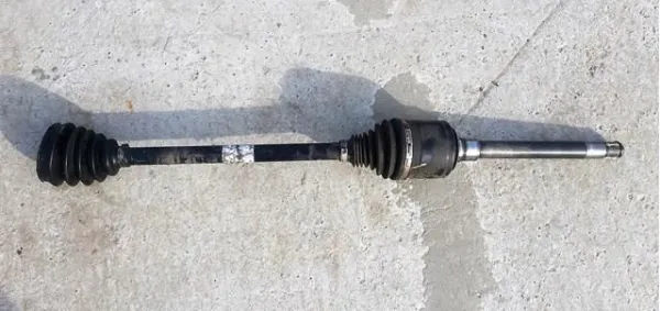 Półoś napędowa przednia prawa A1673308801 Mercedes