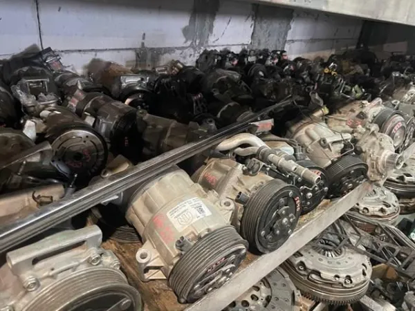 Sprężarka klimatyzacji 55702161 Fiat/Alfa/Lancia